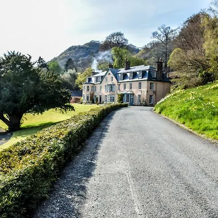 Апартаменты The Old House, Llwyn Madoc Лланвртид-Уэлс Экстерьер фото